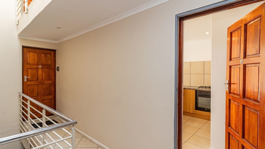 2 Bedroom Property for Sale in De Kelders Western Cape